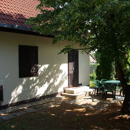 Vakantiepark Esthajnal *