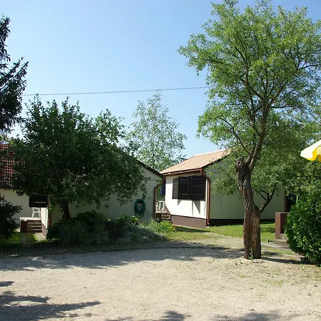 Vakantiepark Esthajnal Ábrahámhegy